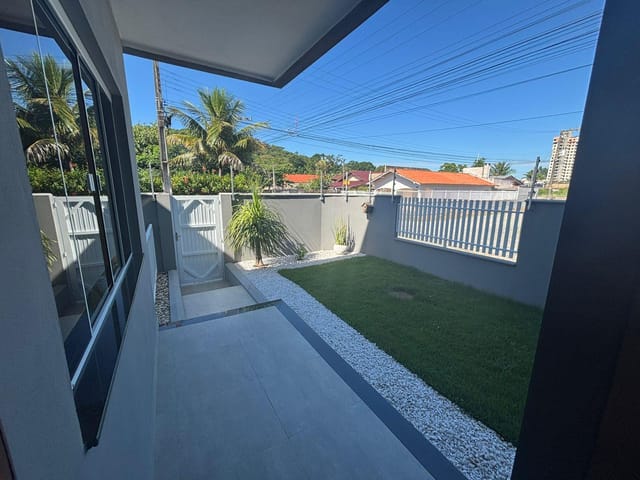 Casa 4 quartos e 4 banheiros, à venda, no bairro Praia Alegre em Penha