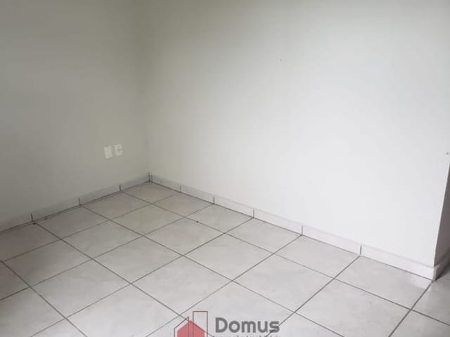 Casa com 125m², à venda, no bairro Residencial Comercial Cidade Vista Alegre em Pindamonhangaba