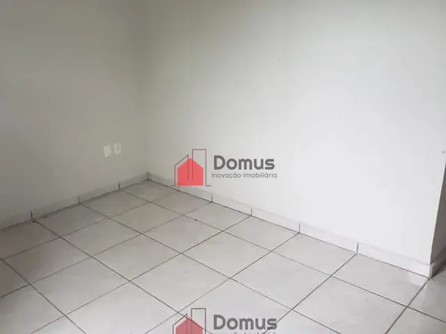 Casa com 125m², à venda, no bairro Residencial Comercial Cidade Vista Alegre em Pindamonhangaba
