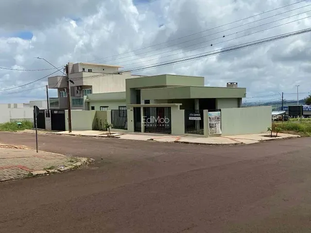 Casa 3 quartos e 2 banheiros, à venda, no bairro Mirante em Cascavel