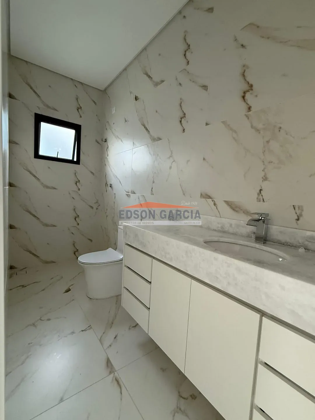 Casa, 4 quartos, 240 m² - Foto 33