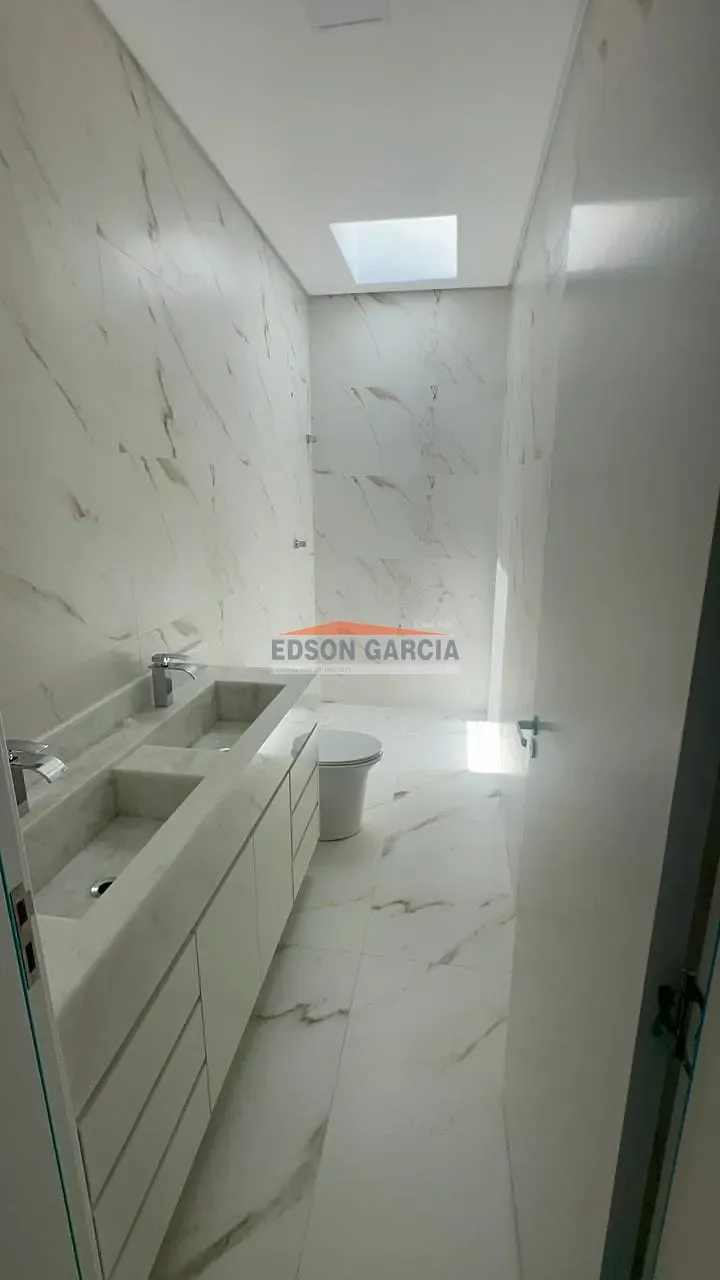 Casa, 4 quartos, 240 m² - Foto 22