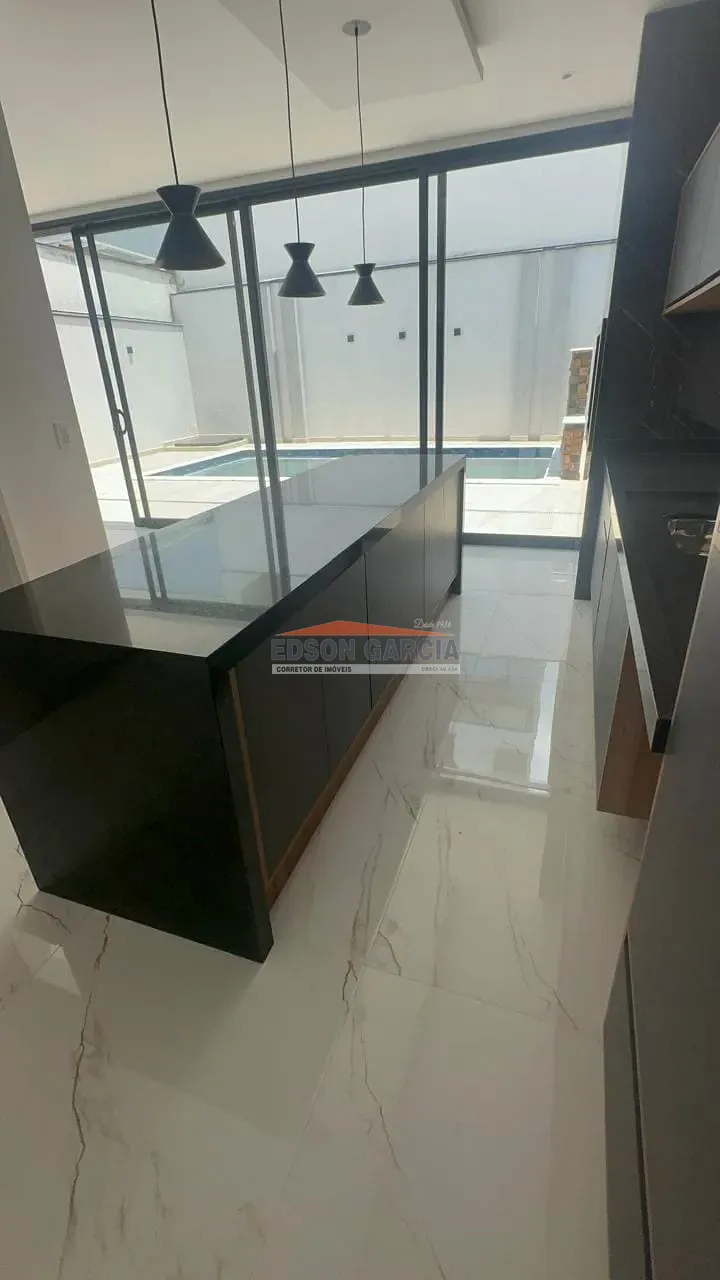 Casa, 4 quartos, 240 m² - Foto 24
