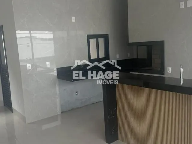 Casa com 380m² 3 quartos e 4 banheiros, à venda, no bairro 23 de Setembro em Várzea Grande