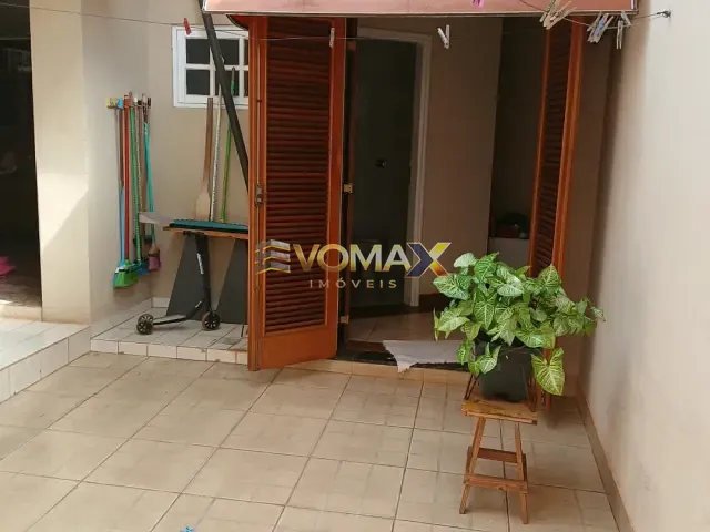 Casa 2 quartos e 2 banheiros, à venda, no bairro Vila Arruda em Itapetininga