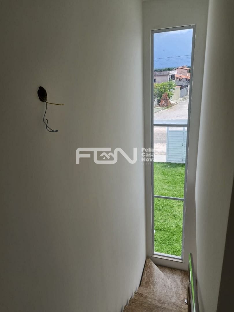 Casa à venda com 3 quartos, 10m² - Foto 13