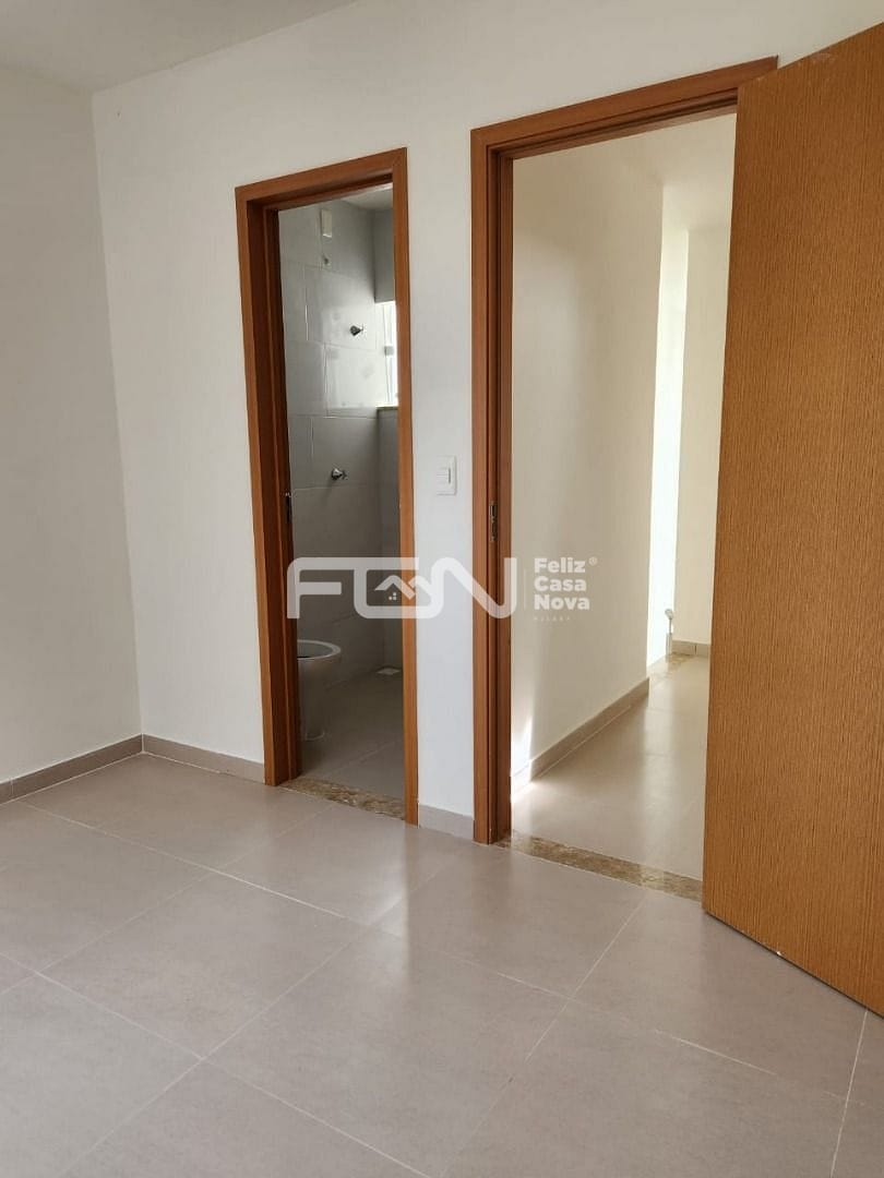 Casa à venda com 3 quartos, 10m² - Foto 12