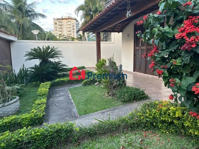 Casa 4 quartos e 7 banheiros, à venda, no bairro Barra da Tijuca em Rio de Janeiro