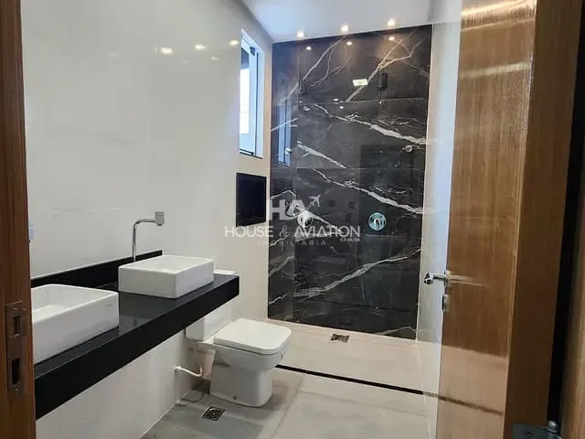 Casa com 224m² 3 quartos e 3 banheiros, à venda, no bairro Jardim América em Goiânia