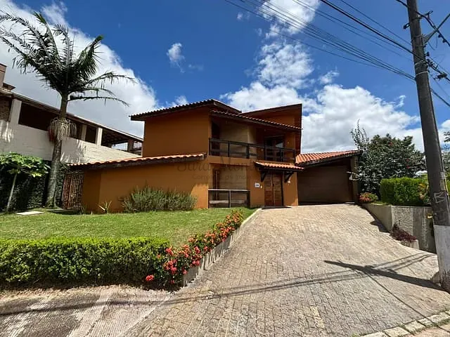 Casa 4 quartos e 2 banheiros, à venda, no bairro Jardim Caiapiá em Cotia