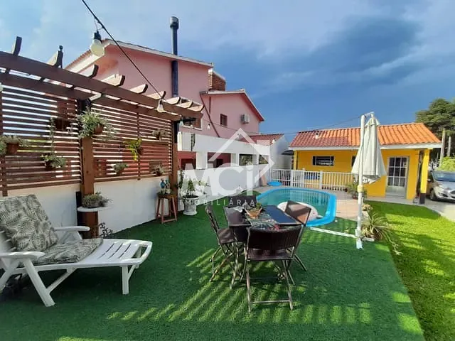 Casa com 300m² 3 quartos e 2 banheiros, à venda, no bairro Laranjal em Pelotas