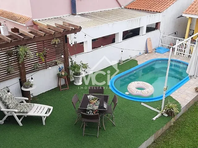 Casa com 300m² 3 quartos e 2 banheiros, à venda, no bairro Laranjal em Pelotas