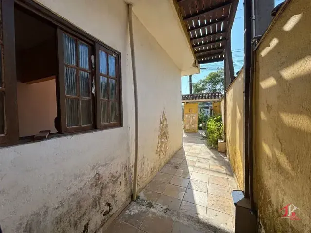 Casa com 115m² 2 quartos e 2 banheiros, à venda, no bairro Cidade Anchieta em Itanhaém