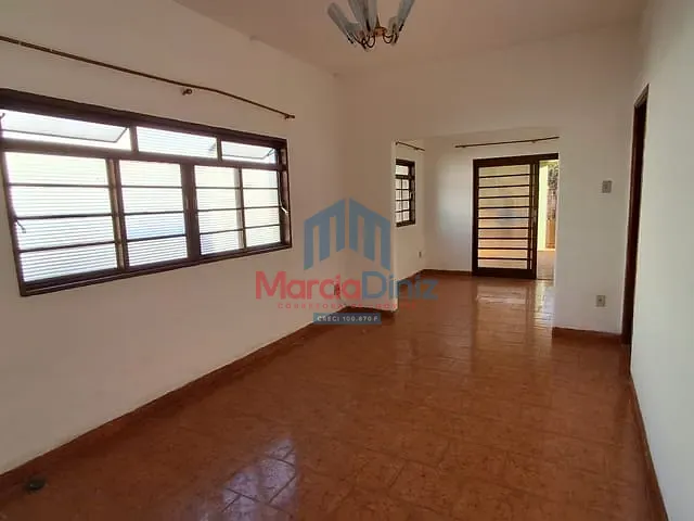 Casa com 479m² 3 quartos e 2 banheiros, à venda, no bairro Centro em Ituverava