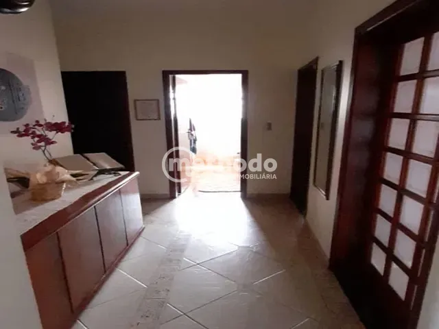 Casa com 382m² 3 quartos e 2 banheiros, à venda, no bairro Vila Manoel Ferreira em Campinas