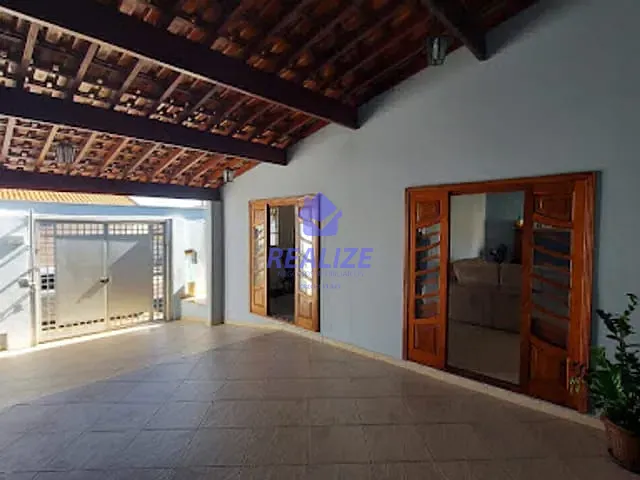 Casa com 267m² 3 quartos e 2 banheiros, à venda, no bairro Vila Esperanca em Botucatu