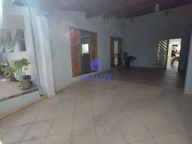 Casa com 267m² 3 quartos e 2 banheiros, à venda, no bairro Vila Esperanca em Botucatu