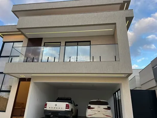Casa com 375m² 5 quartos e 1 banheiro, à venda, no bairro Universidade em Vitória da Conquista