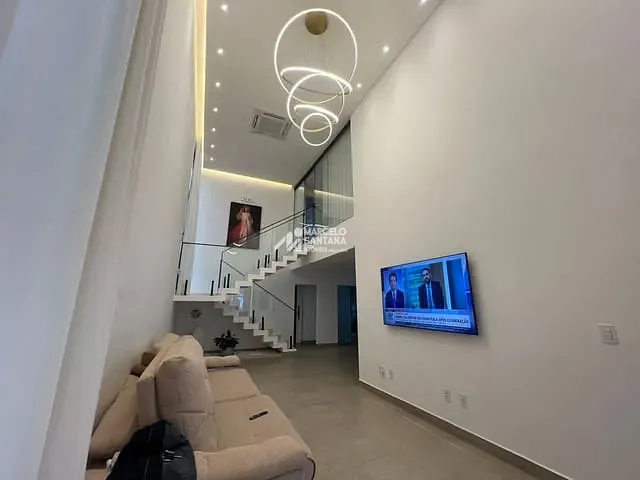 Casa com 375m² 5 quartos e 1 banheiro, à venda, no bairro Universidade em Vitória da Conquista