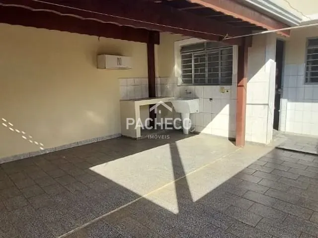 Casa com 165m² 2 quartos e 2 banheiros, à venda, no bairro Parque Novo Mundo em Americana