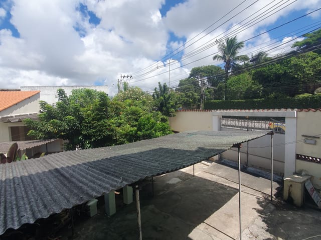 Casa 2 quartos e 1 banheiro, para alugar, no bairro Campo Grande em Rio de Janeiro