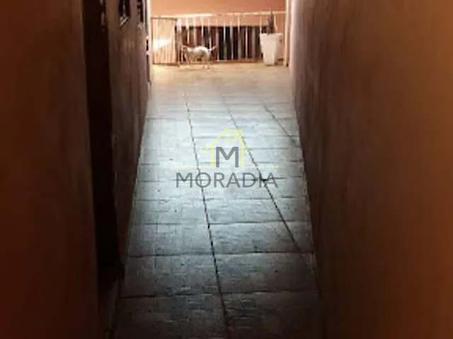 Casa com 350m² 2 quartos e 1 banheiro, à venda, no bairro Vila Izabel em Guaxupé