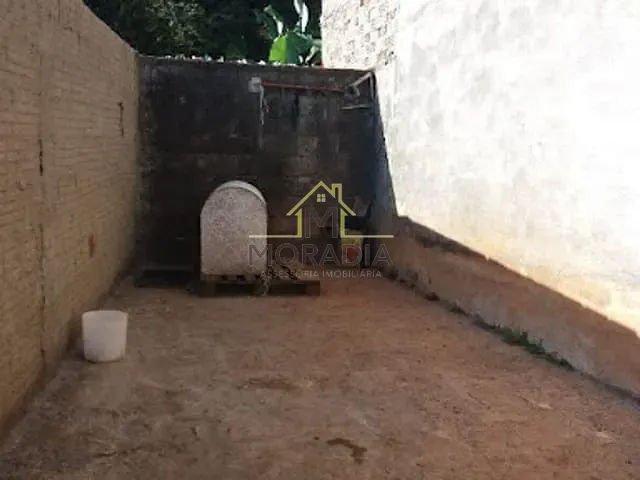 Casa com 350m² 2 quartos e 1 banheiro, à venda, no bairro Vila Izabel em Guaxupé