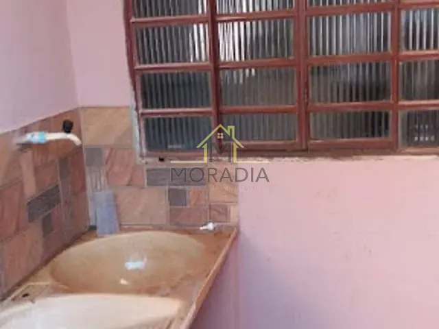 Casa com 350m² 2 quartos e 1 banheiro, à venda, no bairro Vila Izabel em Guaxupé