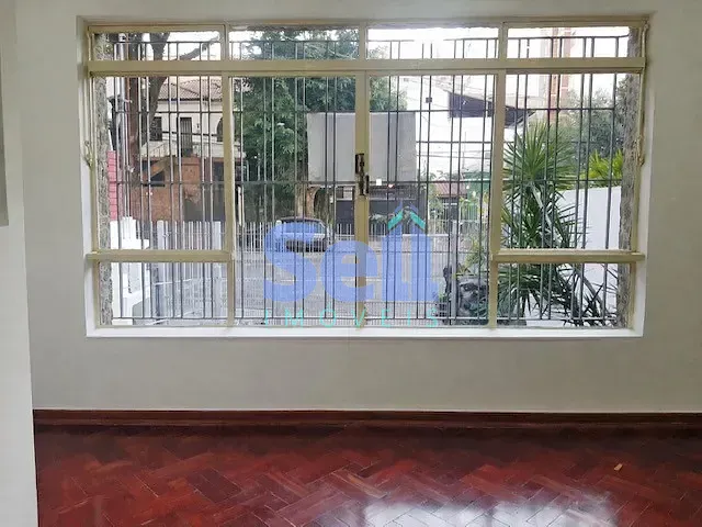 Casa com 278m², para alugar, no bairro Sumaré em São Paulo