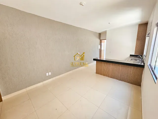 Casa 3 quartos e 2 banheiros, à venda, no bairro Jardim Marques de Abreu em Goiânia