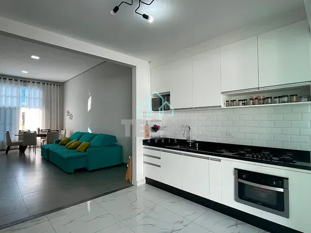 Casa com 263m² 3 quartos e 3 banheiros, à venda, no bairro Vila dos Comerciários 2 em Taubaté