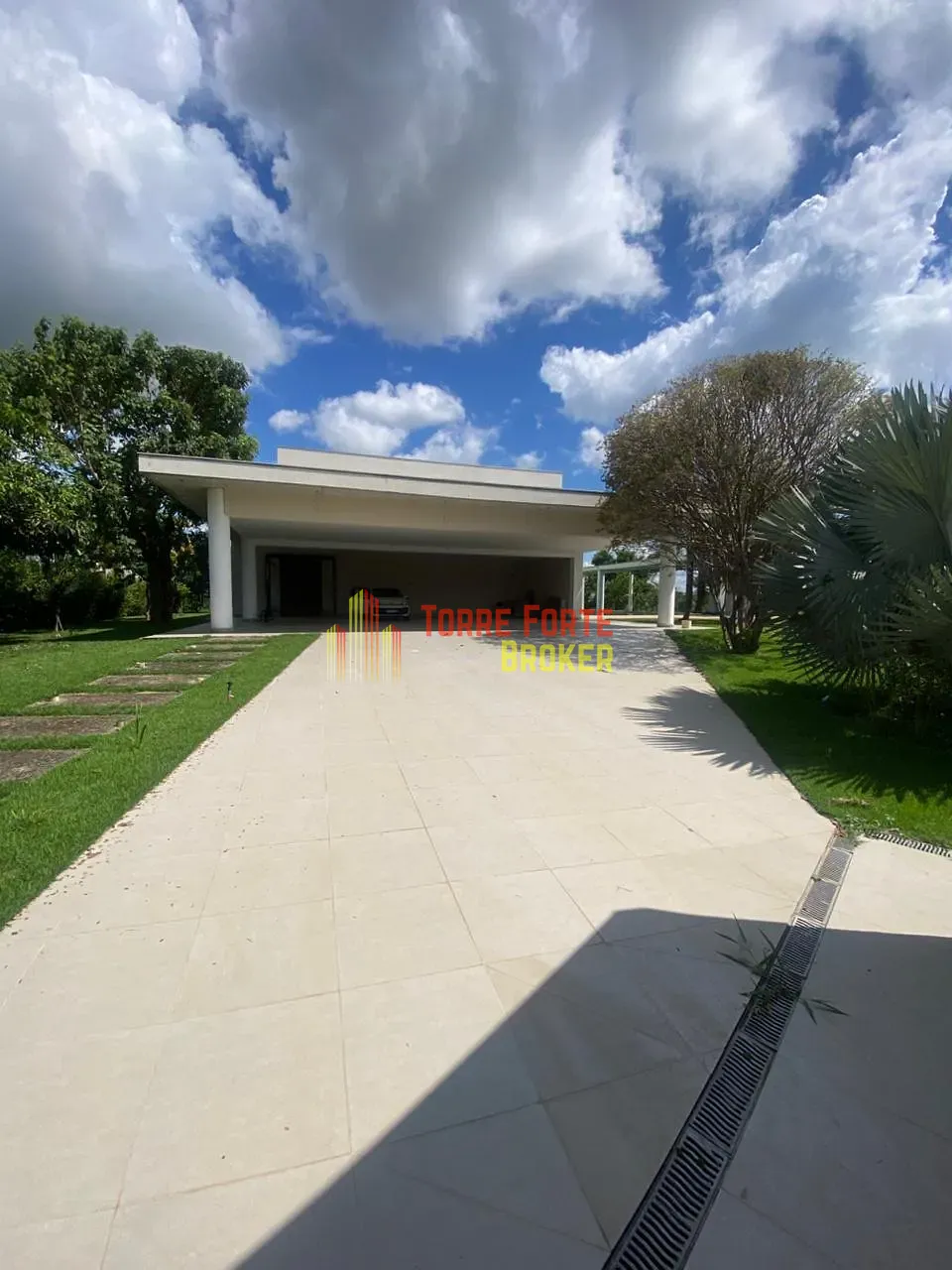 Casa, 5 quartos, 1000 m² - Foto 1