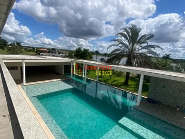 Casa com 1000m² 5 quartos e 5 banheiros, à venda, no bairro Papagaios em Inhaúma