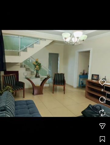 Casa com 360m² 4 quartos e 4 banheiros, à venda, no bairro Extensão Novo Rio das Ostras em Rio das Ostras