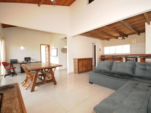 Casa com 2400m² 13 quartos e 15 banheiros, à venda, no bairro Alto de Búzios em Armação dos Búzios