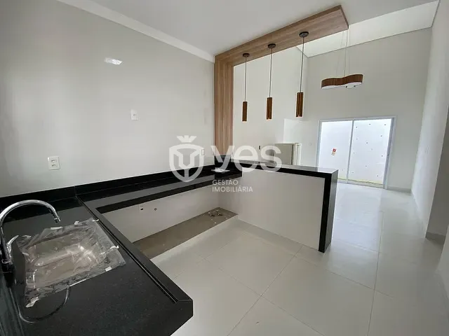 Casa com 300m² 3 quartos e 2 banheiros, à venda, no bairro Recanto do Bosque em Araxá
