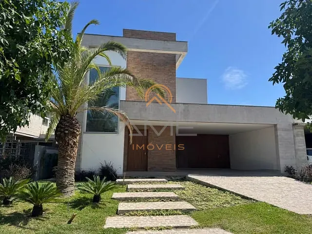 Casa com 360m², à venda, no bairro Laranjal em Pelotas