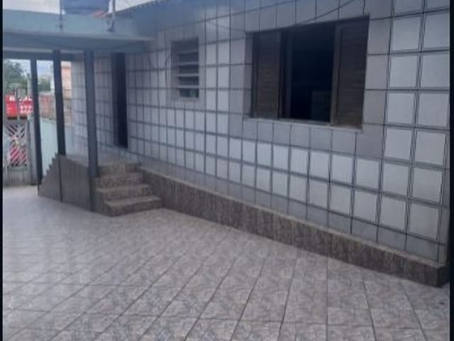Casa com 360m², à venda, no bairro Centro em Diadema