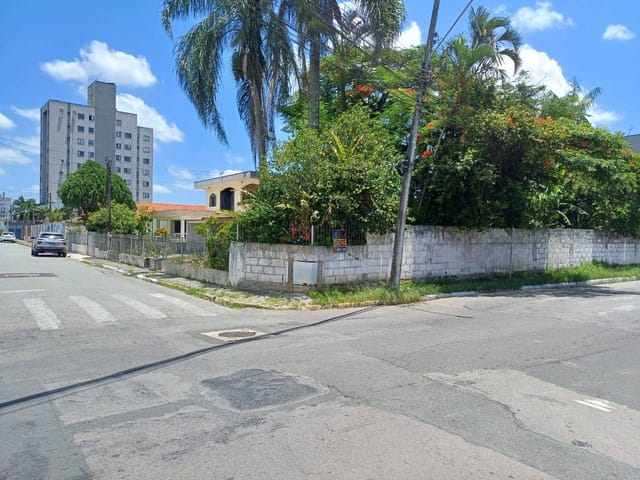 Casa 3 quartos e 3 banheiros, à venda, no bairro Cordeiros em Itajaí