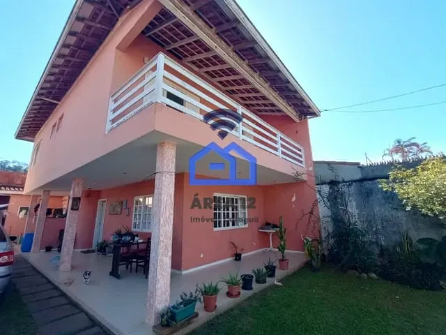 Sobrado com 235m² 4 quartos e 4 banheiros, à venda, no bairro Estrela d'Alva em Caraguatatuba
