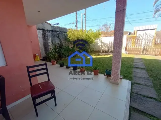 Sobrado com 235m² 4 quartos e 4 banheiros, à venda, no bairro Estrela d'Alva em Caraguatatuba