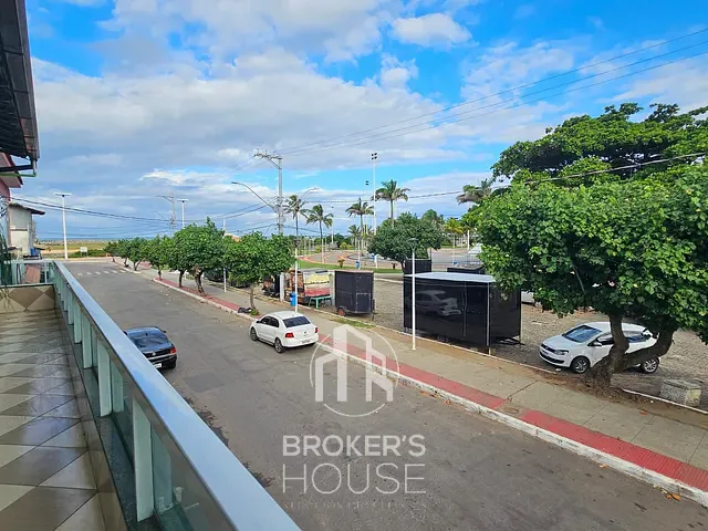 Casa com 360m² 5 quartos e 6 banheiros, à venda, no bairro Parque Jacaraípe em Serra
