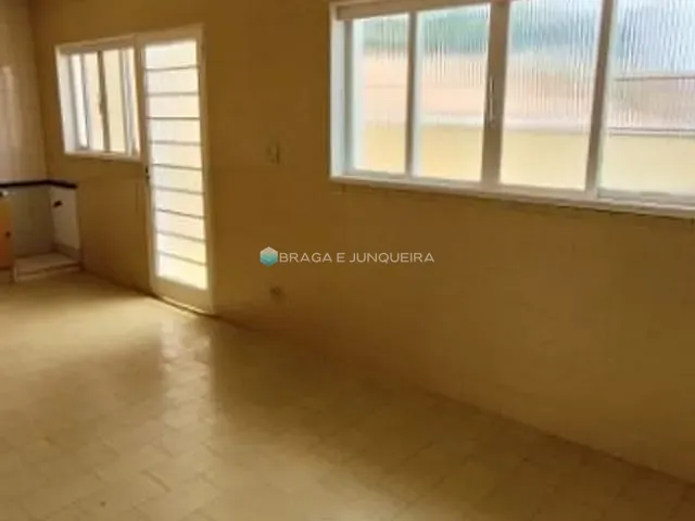 Casa com 360m² 3 quartos e 3 banheiros, à venda, no bairro Santos Dumont em São José do Rio Preto
