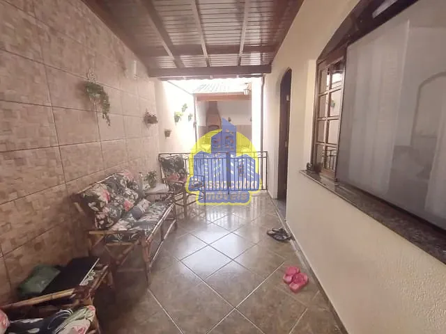 Casa com 246m² 3 quartos e 2 banheiros, à venda, no bairro Umuarama em Osasco