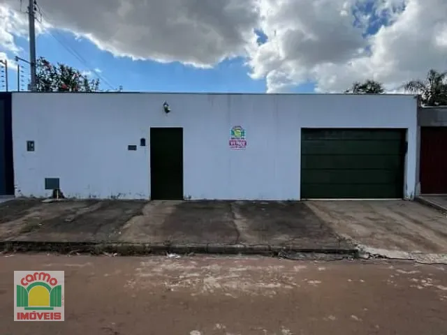 Casa com 840m² 3 quartos e 2 banheiros, à venda, no bairro Chácaras Americanas em Anápolis