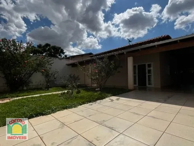 Casa com 840m² 3 quartos e 2 banheiros, à venda, no bairro Chácaras Americanas em Anápolis