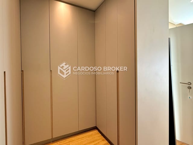 Casa com 576m² 4 quartos e 6 banheiros, à venda, no bairro Alphaville em Santana de Parnaíba