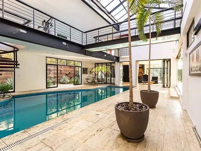 Sobrado com 1138m² 4 quartos e 8 banheiros, à venda, no bairro Boaçava em São Paulo