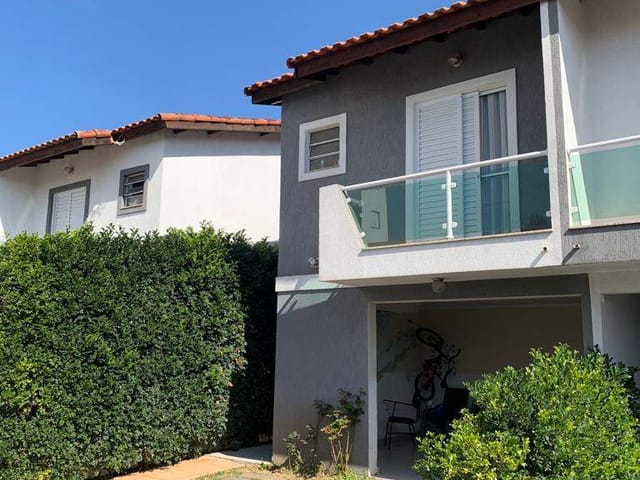 Casa com 1239m² 3 quartos e 1 banheiro, à venda, no bairro Vila Correa em Ferraz de Vasconcelos