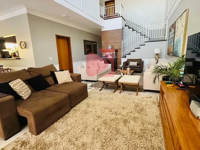 Casa 4 quartos e 5 banheiros, à venda, no bairro Rosário em Pirassununga